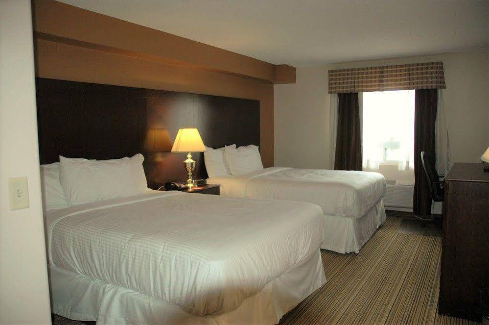 Days Inn By Wyndham Leamington Εξωτερικό φωτογραφία